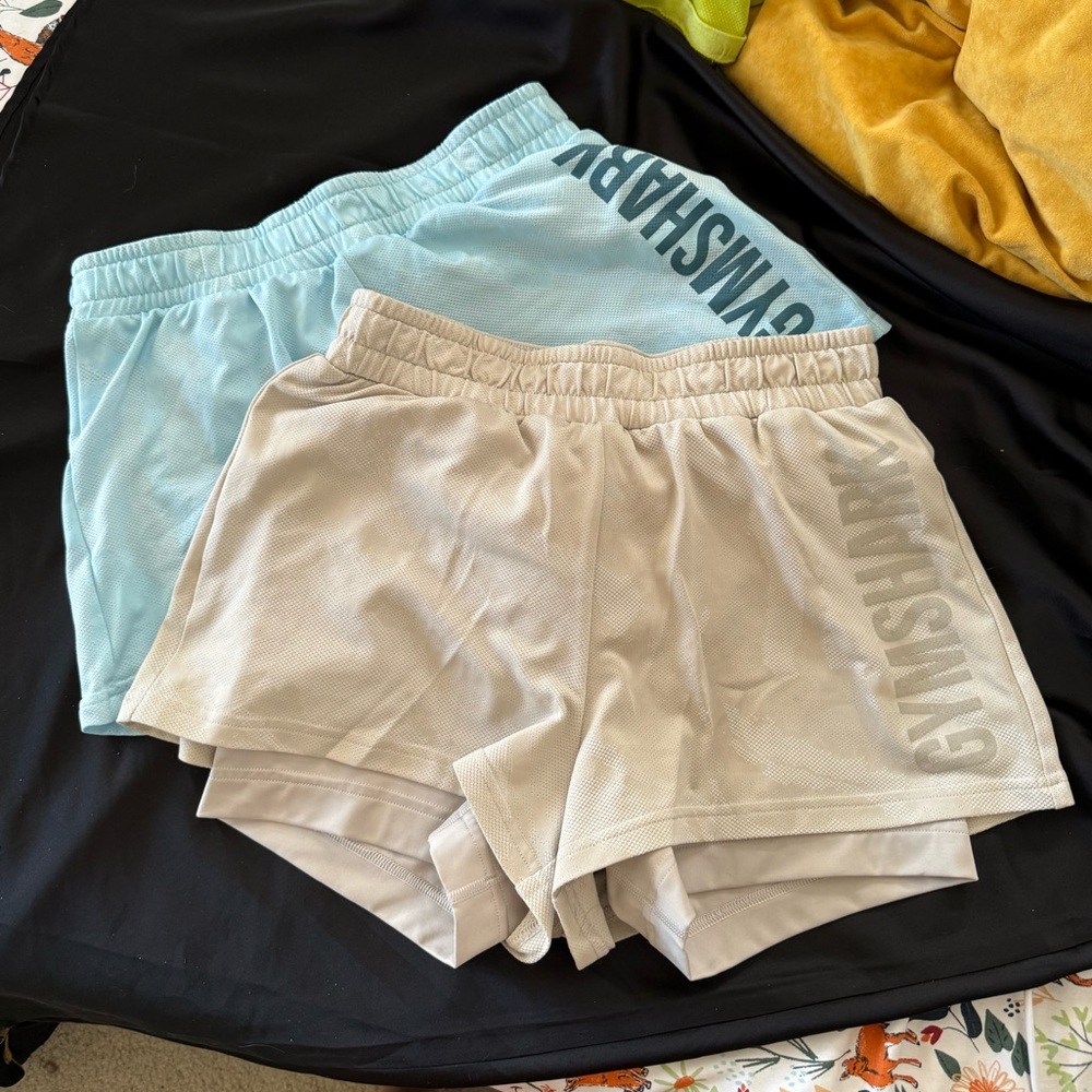 Camo Gymshark shorts (2 pack)